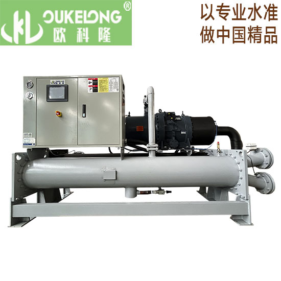 150匹水冷螺桿式冷水機(jī)